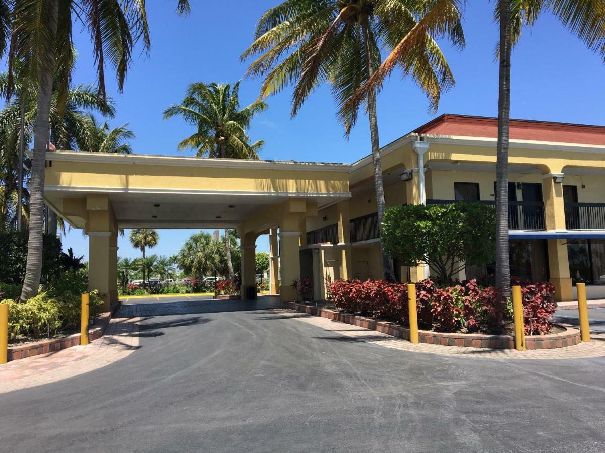 Days Inn By Wyndham Florida City Exterior foto